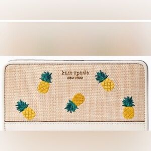 Kate Spade NWT Tan and Yellow Pineapple Wallet